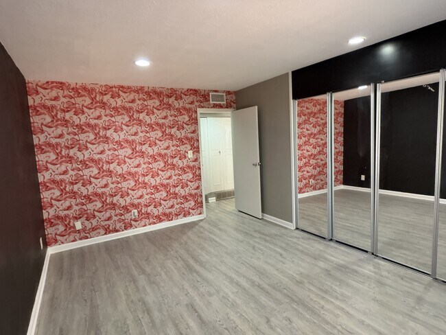 Foto del edificio - 5121 W 75th St