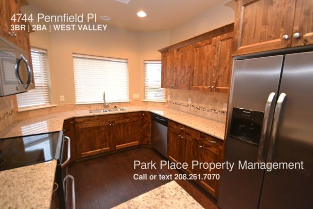 Building Photo - 4744 N Pennfield Pl