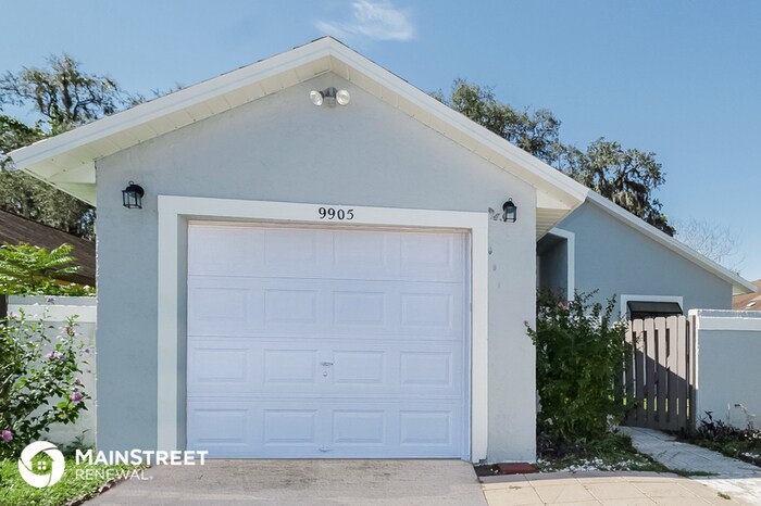 Foto principal - 9905 Piney Point Cir