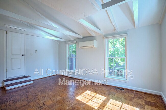 Photo - 1224 Prince St Apartment