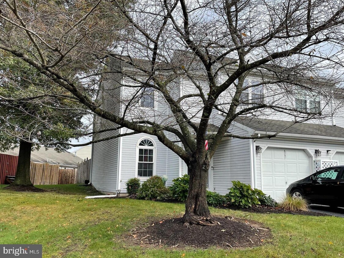Primary Photo - 6251 Spring Knoll Dr