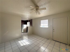 Building Photo - 602 Sunset Ln
