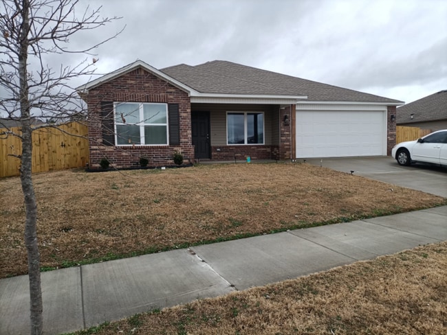 Building Photo - 2801 W McLaren Dr