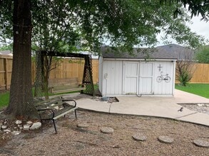 Building Photo - 15118 Carsen Bend Dr