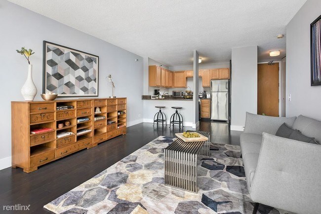 Building Photo - 777 S State St