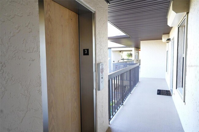 Foto del edificio - 1999 Kings Hwy