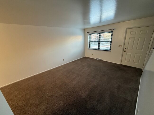 Building Photo - 2951 Columbus St