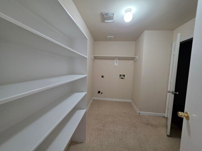 Foto del edificio - 15127 Blue Creek Ranch Dr
