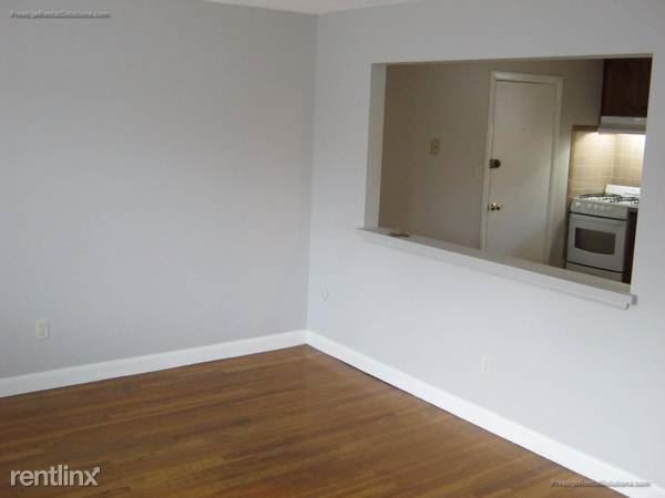 Building Photo - 2 br, 1 bath  - 238 Oak Grove Ave Unit #2