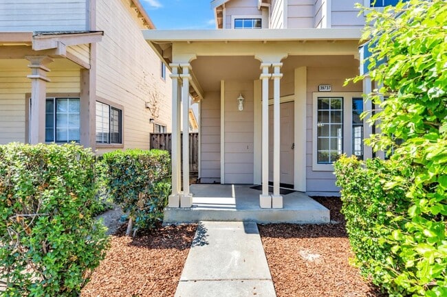 Building Photo - 39737 Potrero Dr