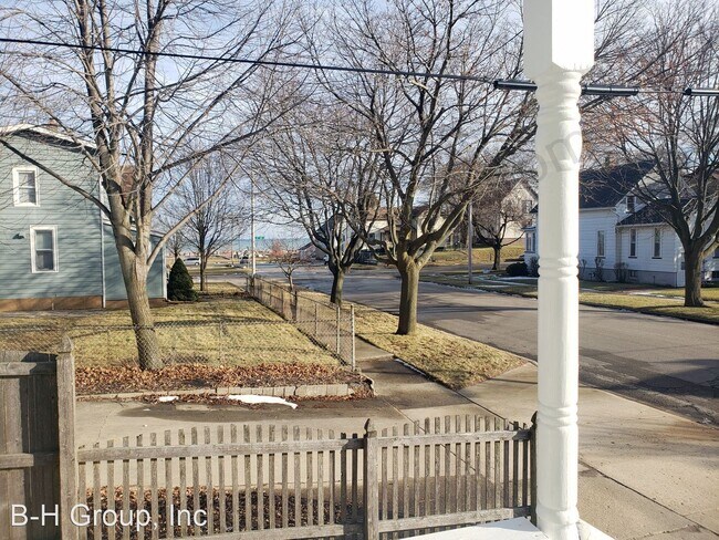 Foto del edificio - 2 br, 1 bath House - 514 Washington Rd