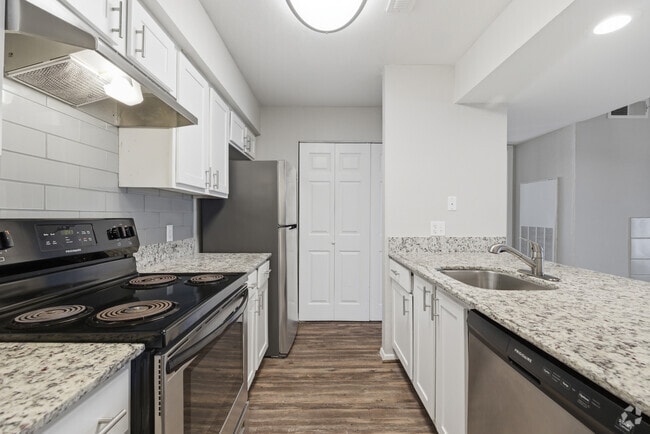 Interior Photo - Raintree