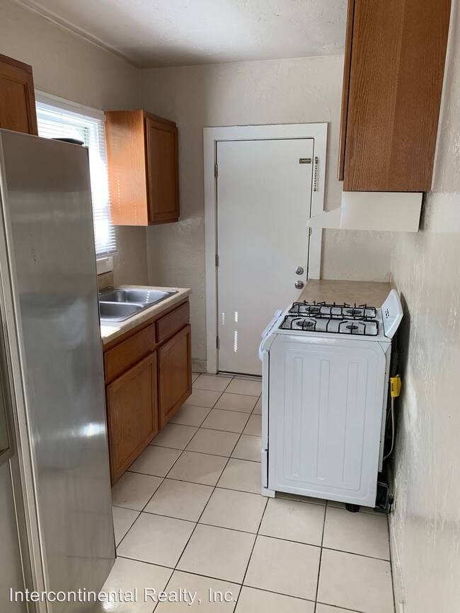 Foto del edificio - 535-541 Cedar St