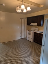 Building Photo - 518 N Main Ave