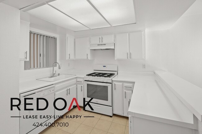 Building Photo - 937 10th St