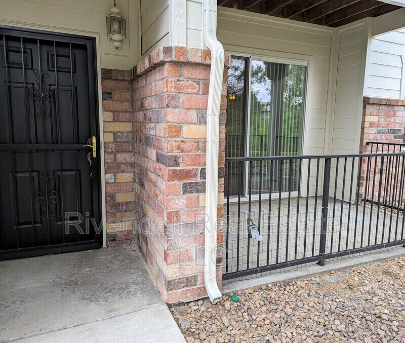 1101 S Alton St, Denver, CO 80247 Townhome Rentals in Denver CO