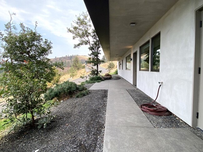 Building Photo - Furnished, with a Mosier View of the Columbia