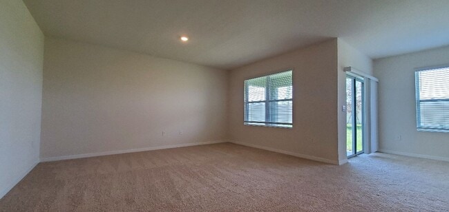 Building Photo - 3-Bedroom, 2.-Bathroom in Squires Grove/Winter Haven