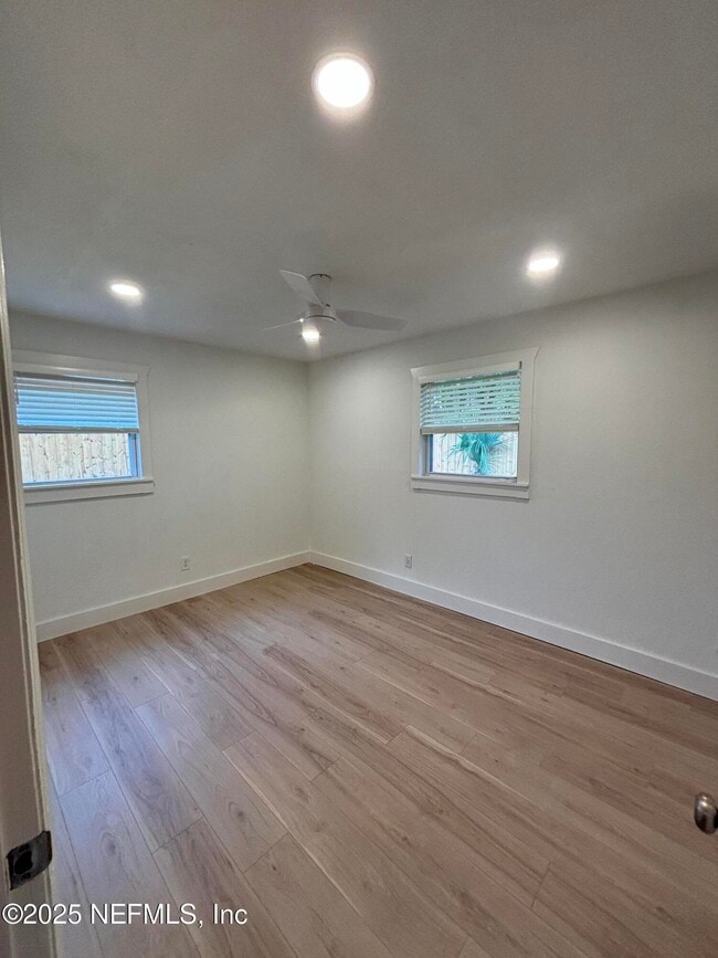 Building Photo - 935 Sailfish Dr E