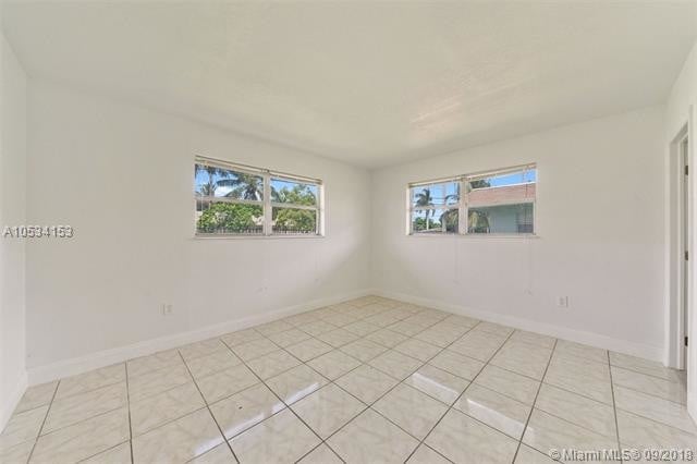Building Photo - 1990 NW 183rd St