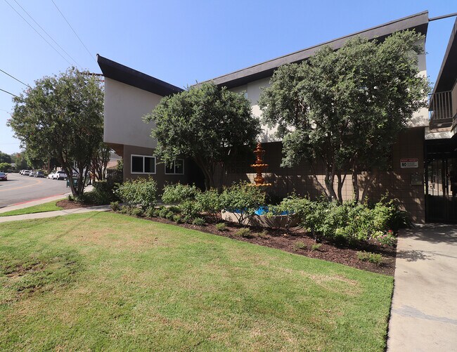 Twin Oaks Apartments Apartments Lomita, CA