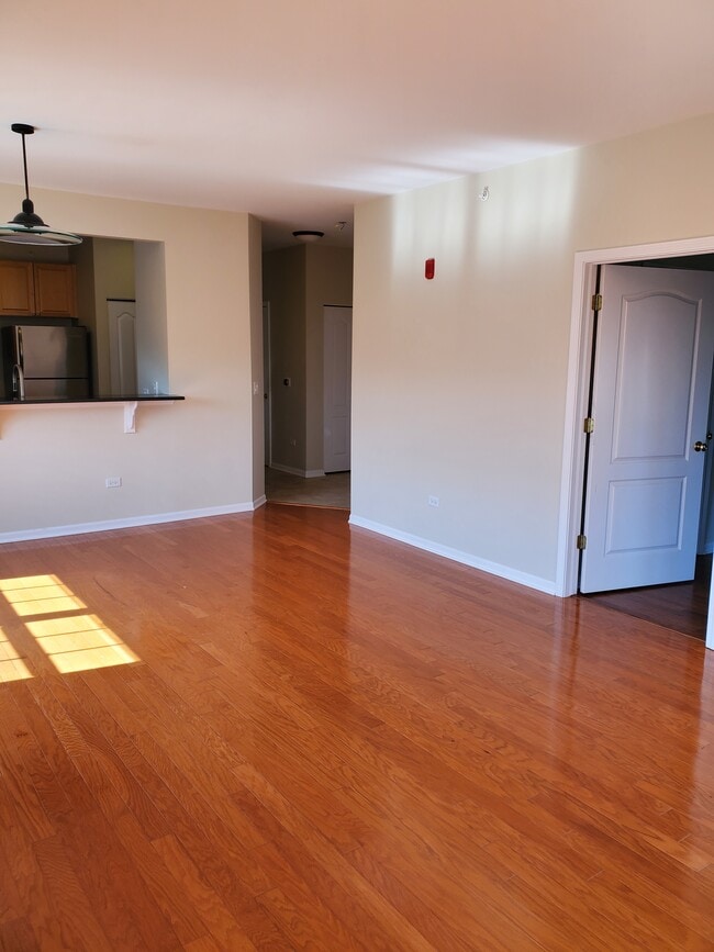 Sala de estar - 1267 W Lake St