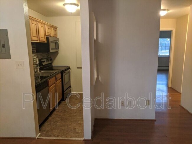 Building Photo - 5875 E Iliff Ave