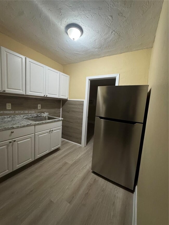 Foto del edificio - 4404 SW 22nd St