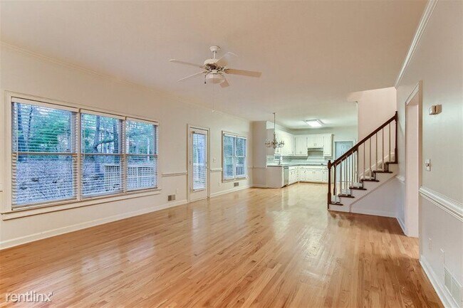 Building Photo - 4 br, 3.5 bath House - 1245 Denmark Drive ...