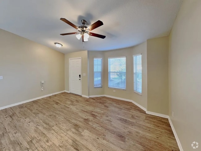 Building Photo - 3835 Springlake Village Ct