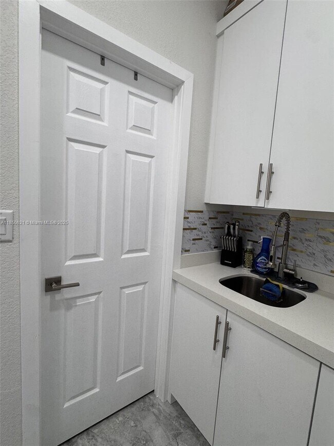 Foto del edificio - 27474 SW 133rd Path