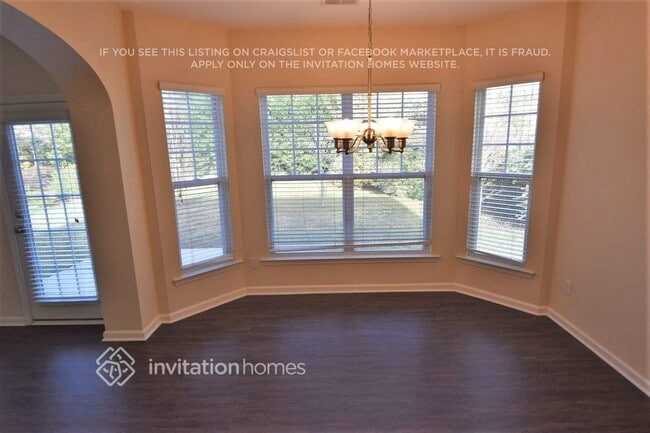 Building Photo - 3012 Grande Heights Dr