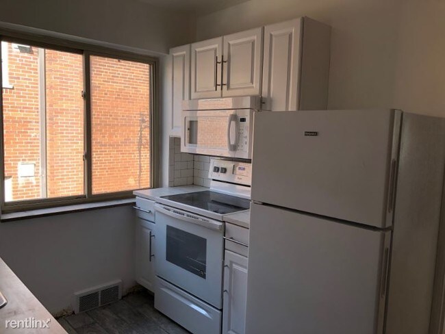 Foto del edificio - 1681 Cedar Ave