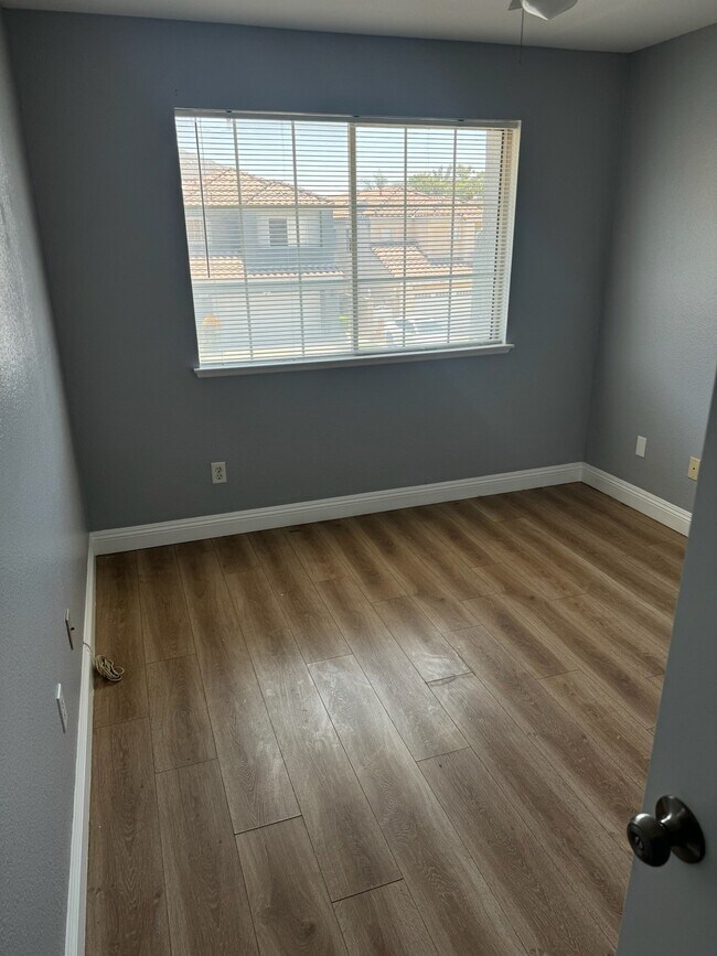 Foto del edificio - 15784 Firethorn Rd