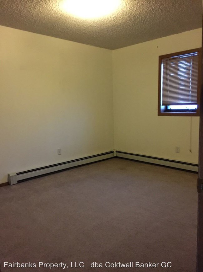 Building Photo - 724 Ouida Way