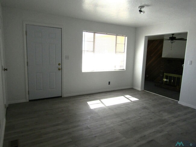 Foto del edificio - 3710 W Grand Ave