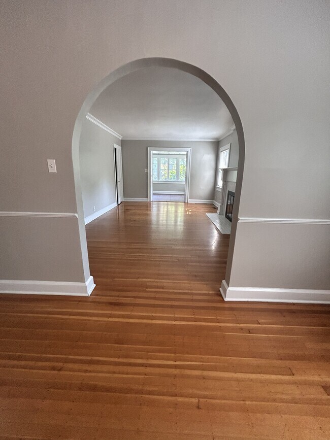 Foto del edificio - 612 E 46th St