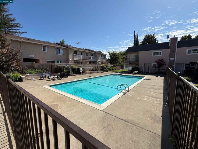 Foto del edificio - 7032 Fair Oaks Blvd