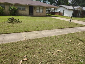 Building Photo - 1604 Belmoor Ave