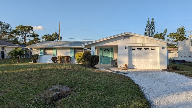 Foto del edificio - 567 Bradenton Rd