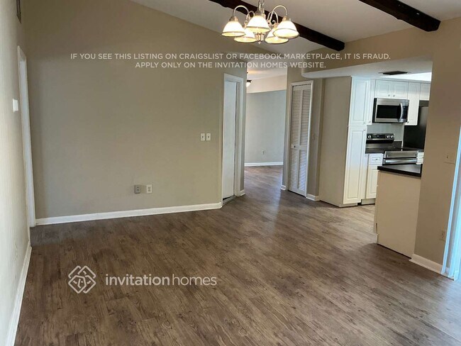 Foto del edificio - 3875 SE 7th Pl