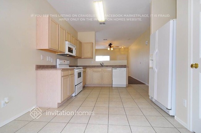 Foto del edificio - 13988 N 132nd Ct