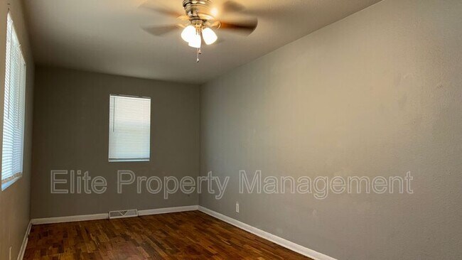 Foto del edificio - 1017 N Elizabeth St