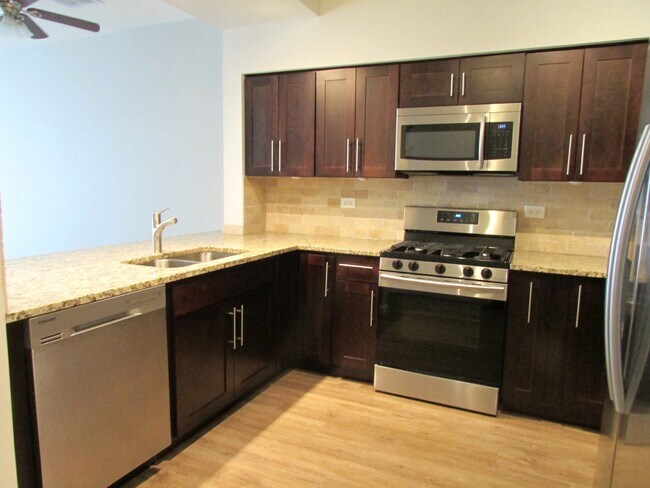 Foto del edificio - 144 Harvest Gate Rd