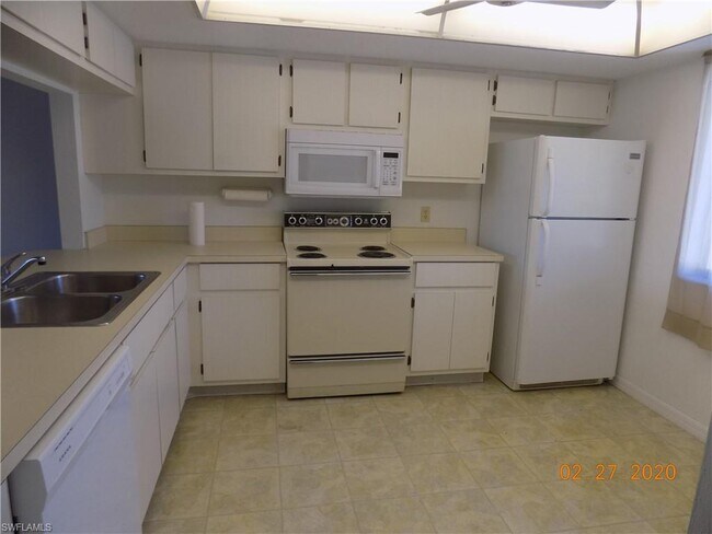 Building Photo - 232 Cape Coral Pkwy E