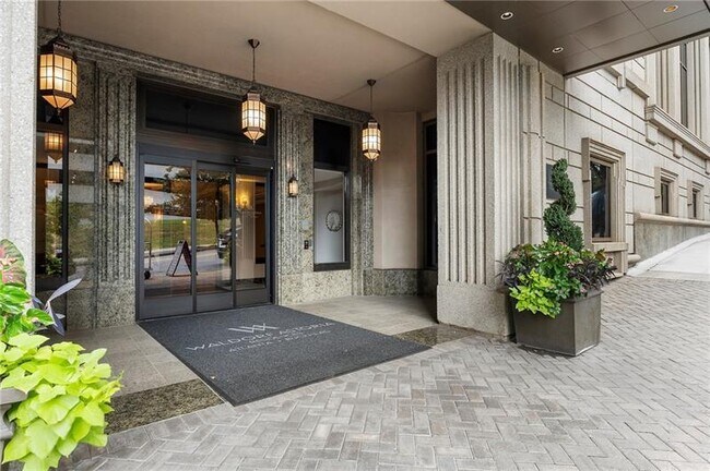 Foto del edificio - 3376 Peachtree Rd NE