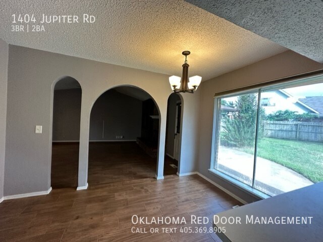 Foto del edificio - 1404 Jupiter Rd
