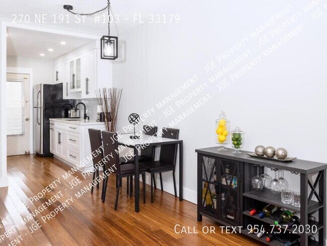 Foto del edificio - 270 NE 191st St