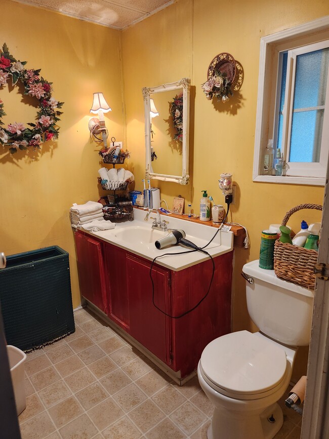 Foto del edificio - 43133 Chaffey Ct