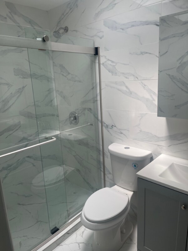 Foto principal - 825 Ashford St